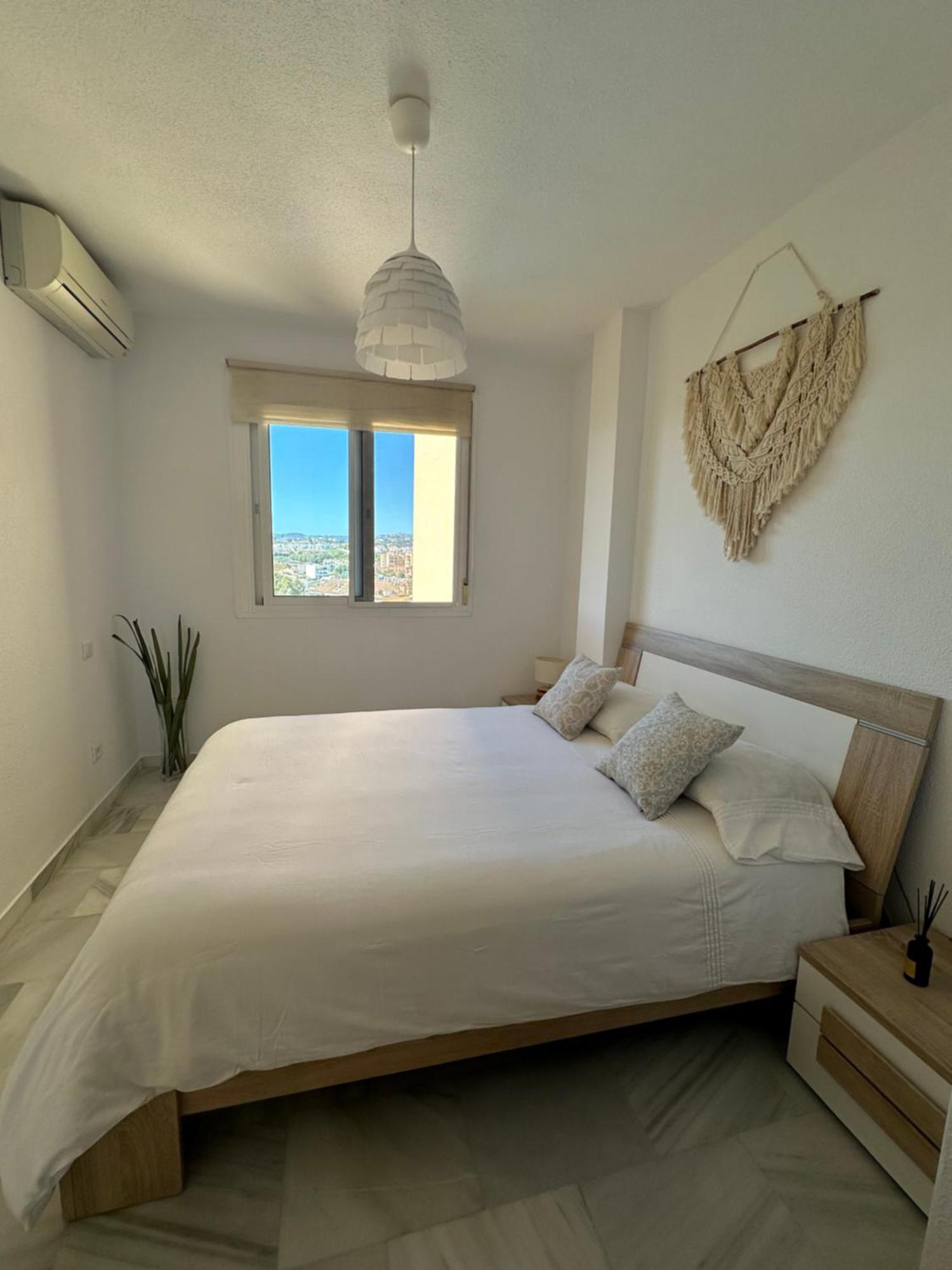 Apartamento Nuevo ฟูเอนฮิโรลา ภายนอก รูปภาพ