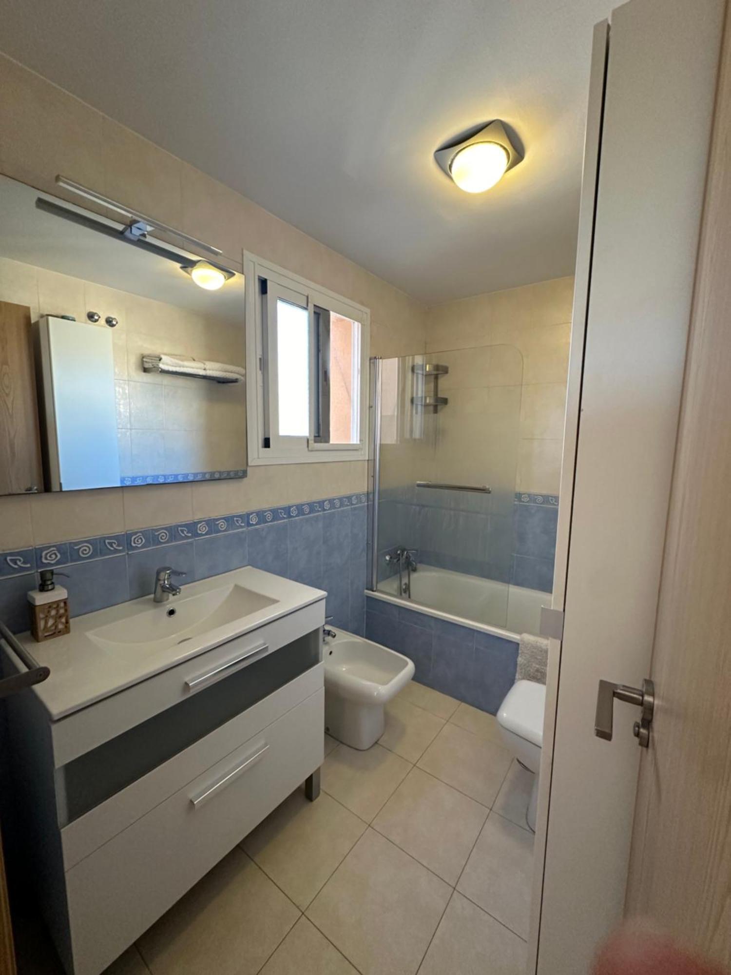 Apartamento Nuevo ฟูเอนฮิโรลา ภายนอก รูปภาพ