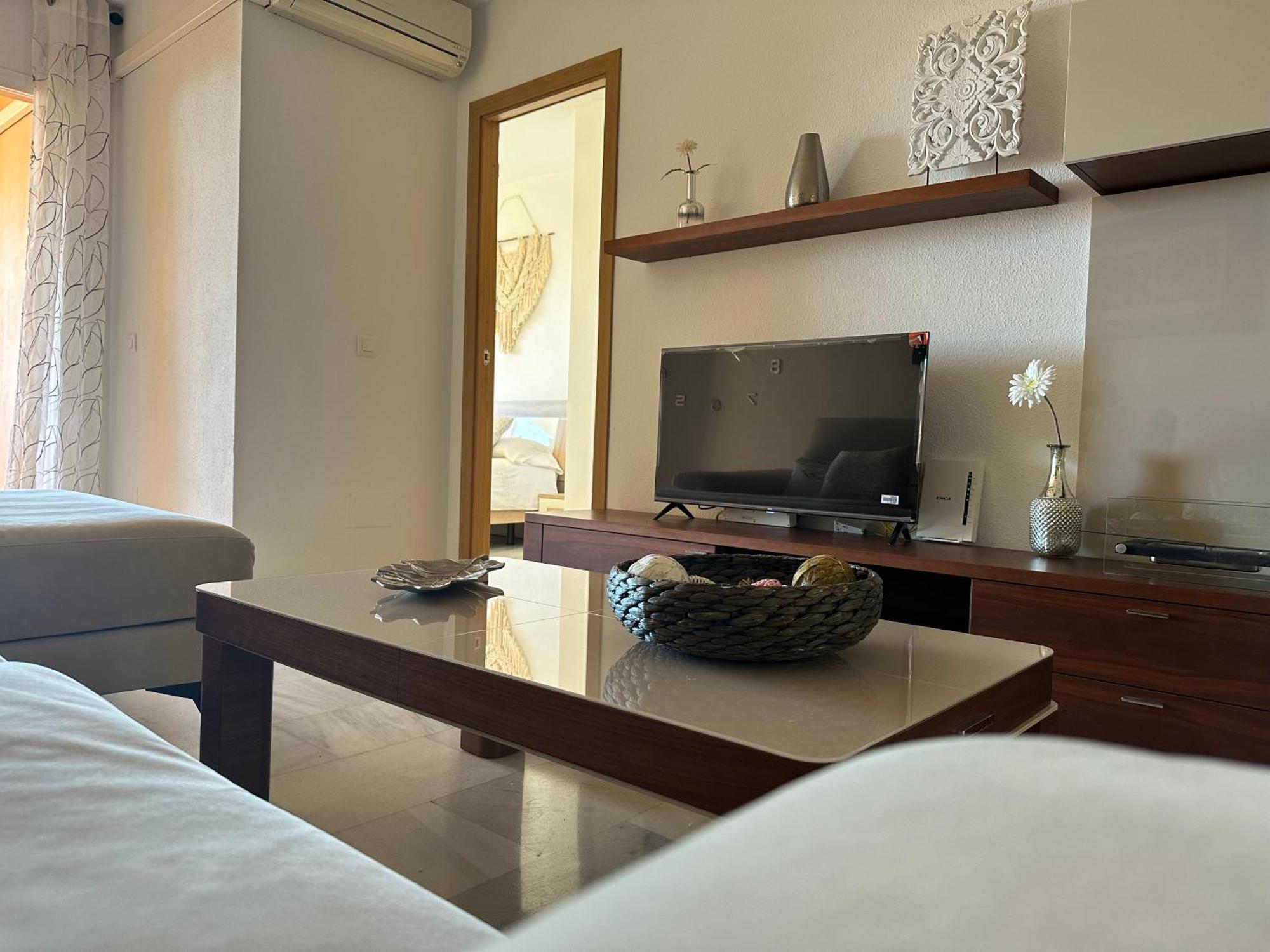 Apartamento Nuevo ฟูเอนฮิโรลา ภายนอก รูปภาพ