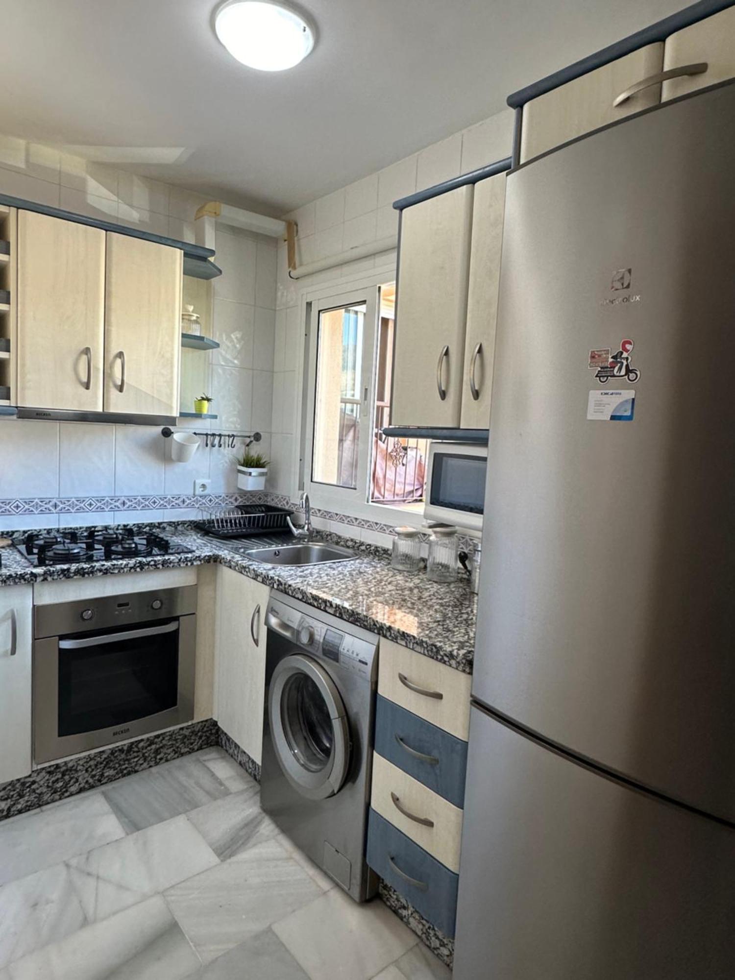 Apartamento Nuevo ฟูเอนฮิโรลา ภายนอก รูปภาพ